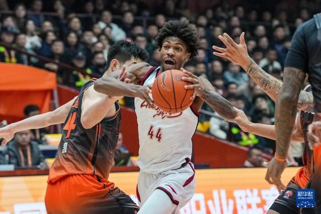 CBA常規賽：浙江稠州金租勝山東高速