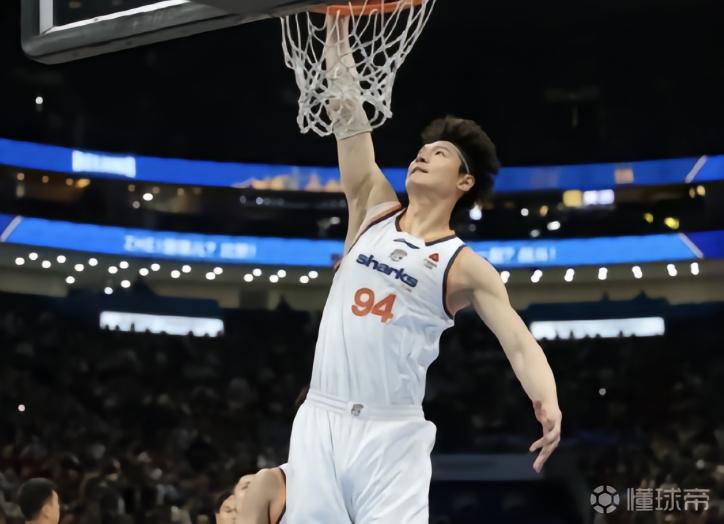 王哲林：生涯总得分超越刘炜很开心，我会全力以赴冲击总冠军